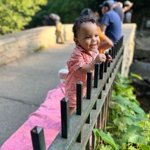 Meet your Posher, Vásquez